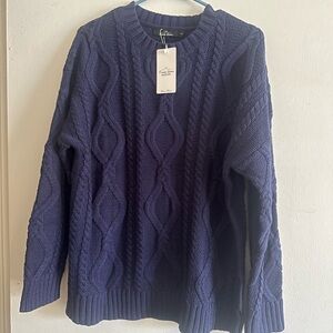 Women’s Navy Cable Knit Sweater - trendy girl